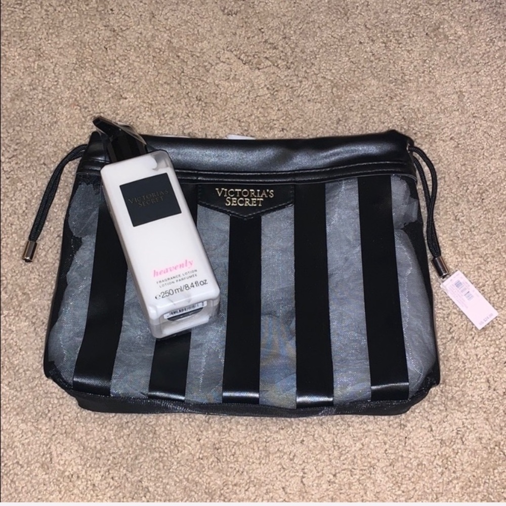 Victoria’s Secret Beauty Bag Set